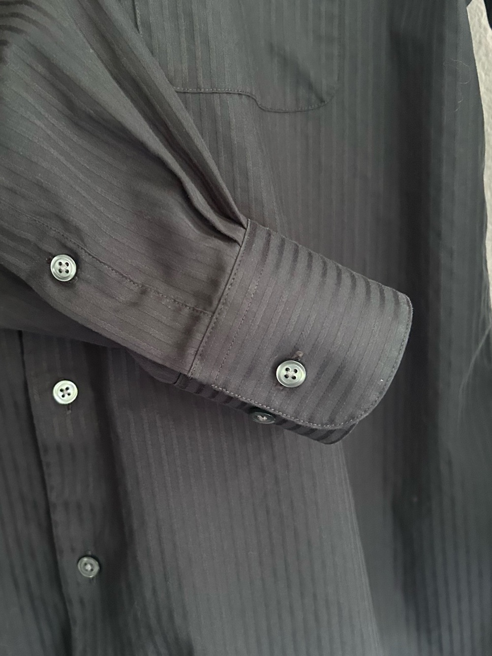 Axcess Claiborne Men's dress shirt black nubby stripes 16-1/2   32-33 - Picture 2 of 5